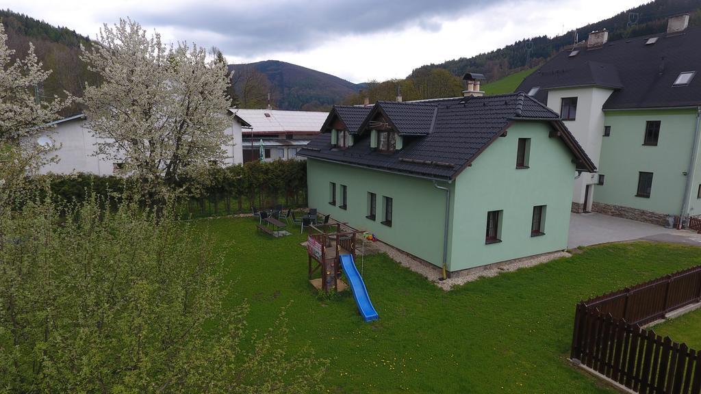 Apartmanove Ubytovani V Koutech Loučná nad Desnou Zewnętrze zdjęcie